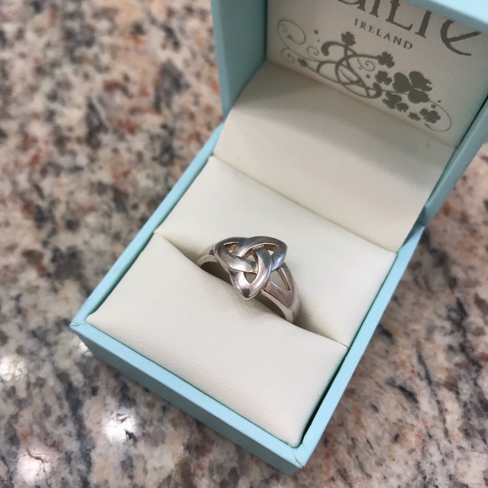 NEW💍Sterling Silver Celtic Trinity Knot Ring